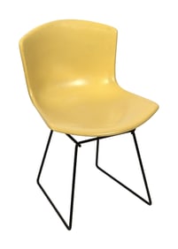 HARRY BERTOIA FOR KNOLL MOLDED SHELL SIDE CHAIR Mid-20th Century Back height 31". Seat height 18".