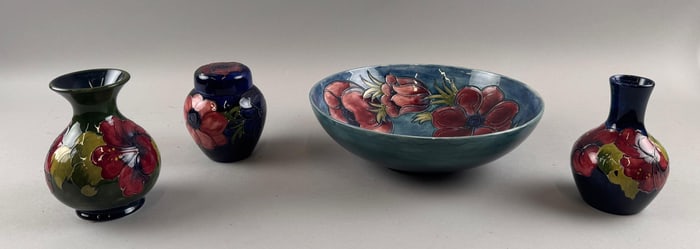 FOUR PIECES OF MOORCROFT POTTERY 20th Century Heights from 4" to 5". Bowl diameter 10.5".