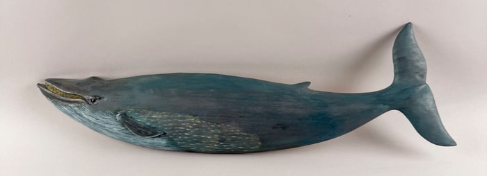 ROGER MITCHELL CARVED BLUE WHALE PLAQUE Massachusetts, Contemporary Length 24".