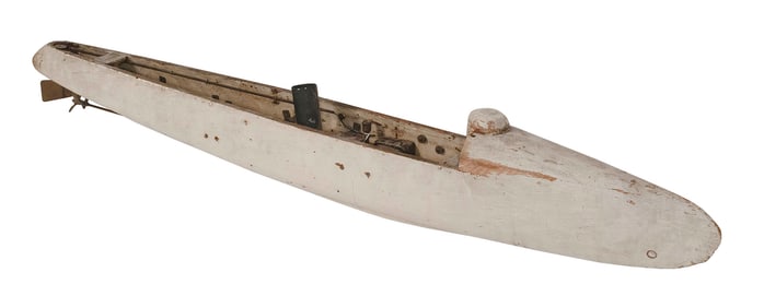 BATTERY-OPERATED MODEL OF A TENDER 20th Century Length 60.5".