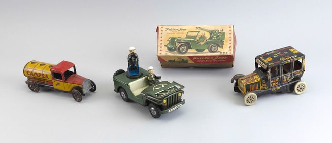 THREE TIN TOYS 20th Century Lengths from 7" to 8".