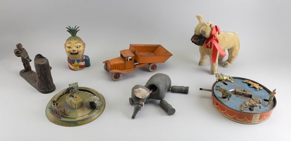 COLLECTION OF CHILDREN'S TOYS 19th/20th Century Truck length 12".