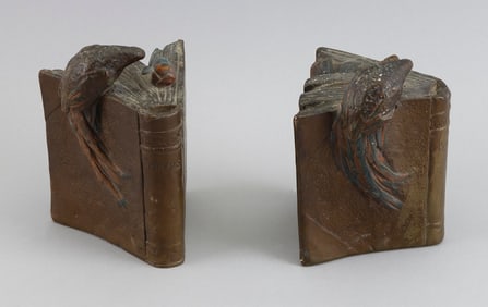 PAIR OF COPPER EDGAR ALLEN POE-THEMED BOOKENDS Early 20th Century Heights 6.5".