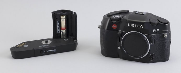 LEICA R8 35MM FILM CAMERA WITH LEICA MOTOR WINDER Length 6.5".