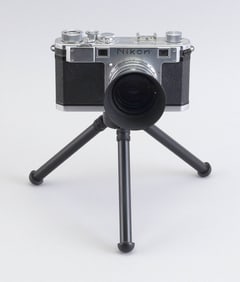 NIKON S RANGEFINDER 35MM CAMERA WITH LENS Length 5.5".