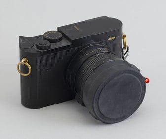 LEICA Q2 DANIEL CRAIG X GREG WILLIAMS LIMITED EDITION CAMERA WITH ORIGINAL BOX Box height 8.5".