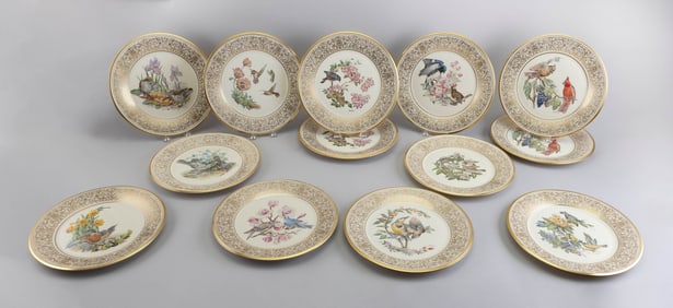 THIRTEEN LENOX BOEHM COLLECTOR'S PLATES 20th Century Diameters 10.75".