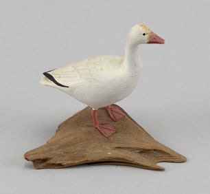 HAROLD GIBBS MINIATURE SNOW GOOSE Barrington, Rhode Island, 1886-1970 Height 4".