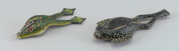 TWO MIKE VALLEY CARVED WOODEN FROGS Prairie Du Chien, Wisconsin, Contemporary Lengths 7" and 9".