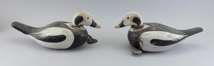 TWO MIKE VALLEY OLDSQUAW DRAKE DECOYS Prairie Du Chien, Wisconsin, Contemporary Lengths 17".