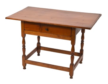 PINE TAVERN TABLE Early 19th Century Height 27". Width 40.5". Depth 26".