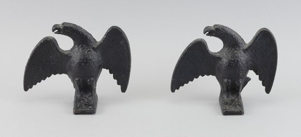 PAIR OF CAST IRON SNOW EAGLES 19th Century Heights 5".