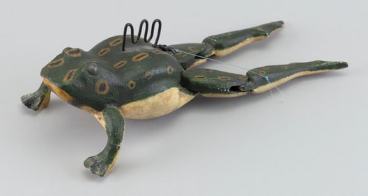 CASEY EDWARDS CARVED WOODEN ARTICULATED FROG Wisconsin, 20th Century Length 12".