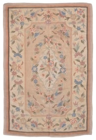 FLORAL HOOKED RUG Second Half of the 20th Century 42" x 61".