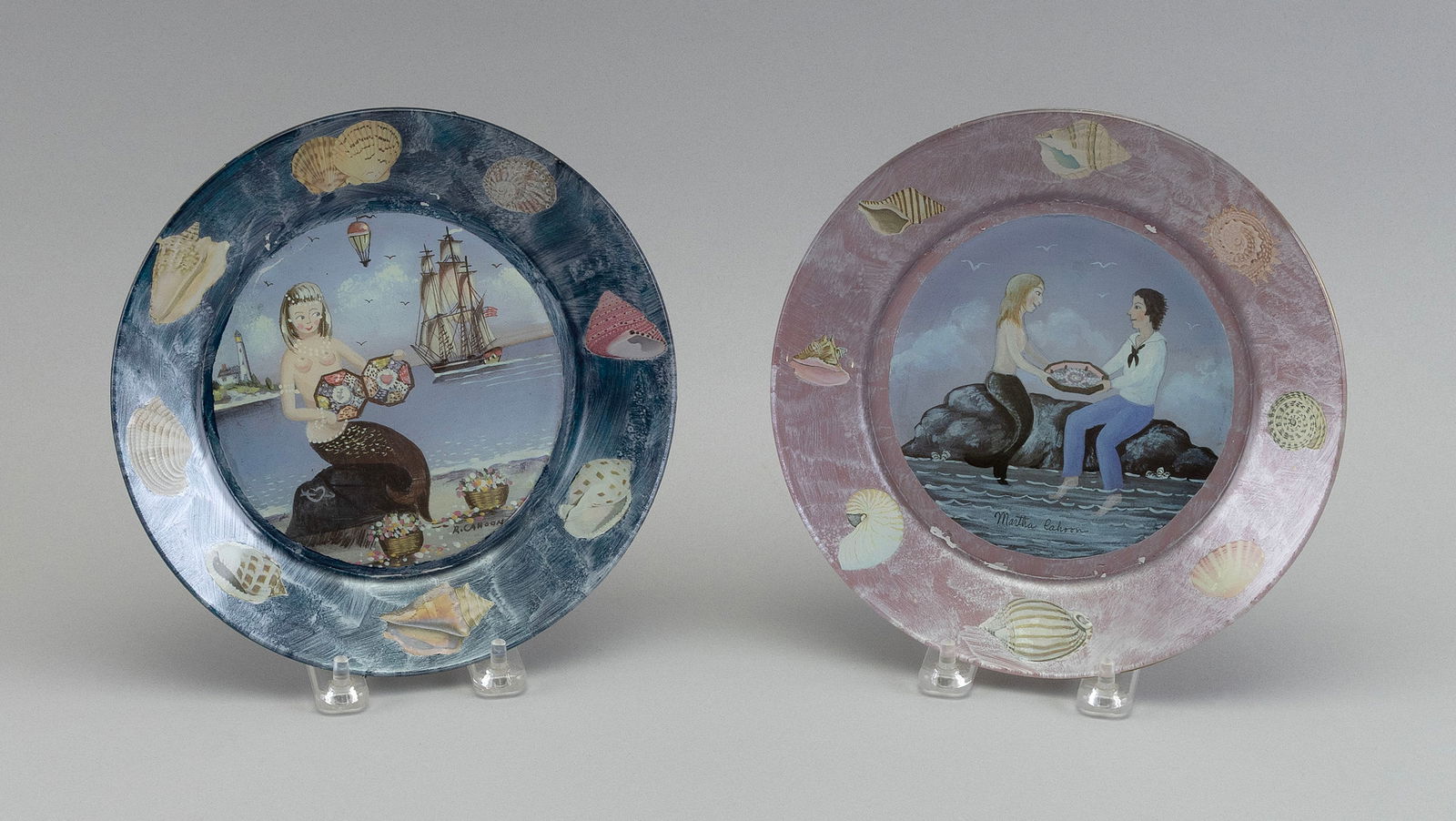 PAIR OF GLASS PLATES DECORATED WITH PRINTED IMAGES AFTER RALPH AND MARTHA CAHOON Late 20th Century (1 of 2)