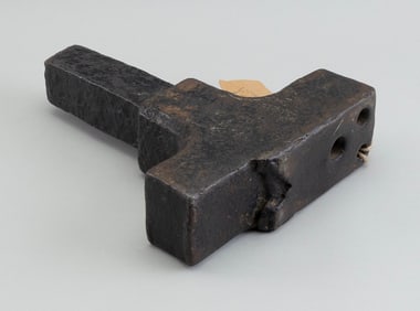 COOPER'S CAST IRON ANVIL Late 19th/Early 20th Century Height 10.5". Width 9".