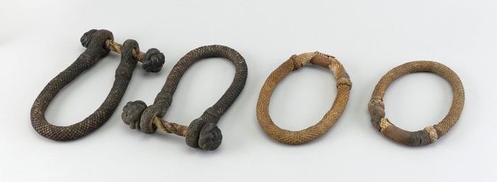 TWO PAIRS OF SAILOR-MADE ROPEWORK BECKETS 19th Century Lengths 8" and 9".