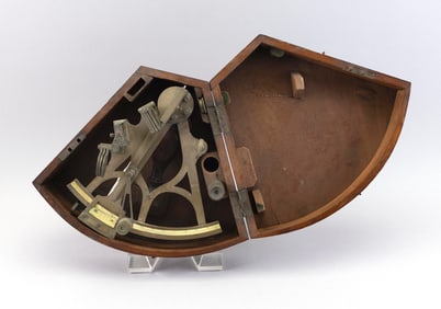 CASED BRASS SEXTANT RETAILED BY F. PRIMAVESI & SONS, CARDIFF Wales, 19th Century Case height 5".