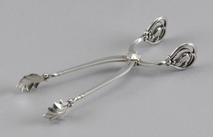 GEORG JENSEN "BLOSSOM" STERLING SILVER ICE TONGS Denmark, Mid-20th Century Approx. 1.7 troy oz.