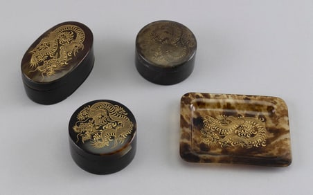FOUR SHELL ITEMS 19th Century Heights to approx. 1.5". Lengths from 2.5" to 4.5".
