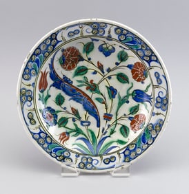 IZNIK WARE CERAMIC PLATE Anatolia, Turkey, 16th/17th Century Diameter 12".