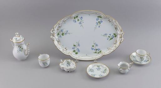 HEREND "MORNING GLORY" PORCELAIN TEA SET Hungary, 20th Century Tray length 16".
