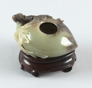 CHINESE CARVED MOTTLED GRAY JADE BRUSH WASHER 19th Century Length 4.25". With a fitted wooden stand.