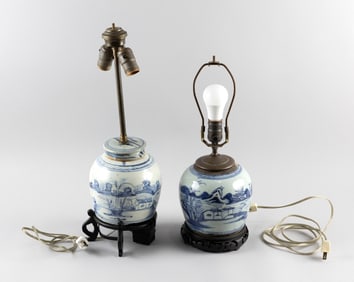 NEAR-PAIR OF CHINESE BLUE AND WHITE CANTON PORCELAIN COVERED GINGER JARS Late 19th Century Jar