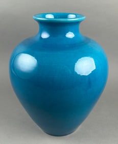 CHINESE TURQUOISE BLUE PORCELAIN VASE Late 19th/Early 20th Century Height 13".