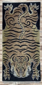 TIBETAN WOOL RUG: 3'1" X 5'11" 20th Century