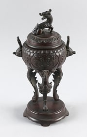 CHINESE BRONZE FOOTED CENSER Late 19th/Early 20th Century Height 11". Width at handles 5.5".