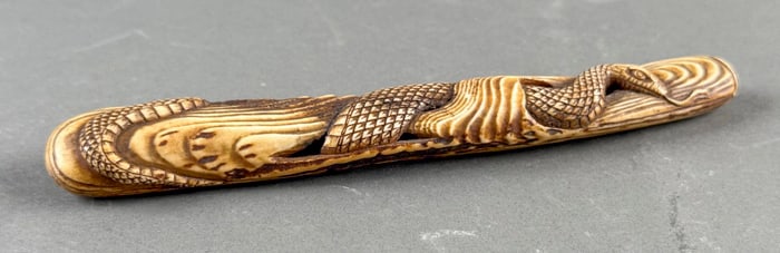 JAPANESE CARVED IVORY KISERU ZUTSU/PIPE CASE Late 19th Century Length 8.25".