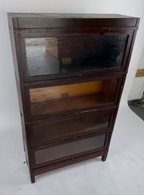 GLOBE-WERNICKE BARRISTER'S FOUR-SECTION BOOKCASE Early 20th Century Height 59". Width 39". Depth