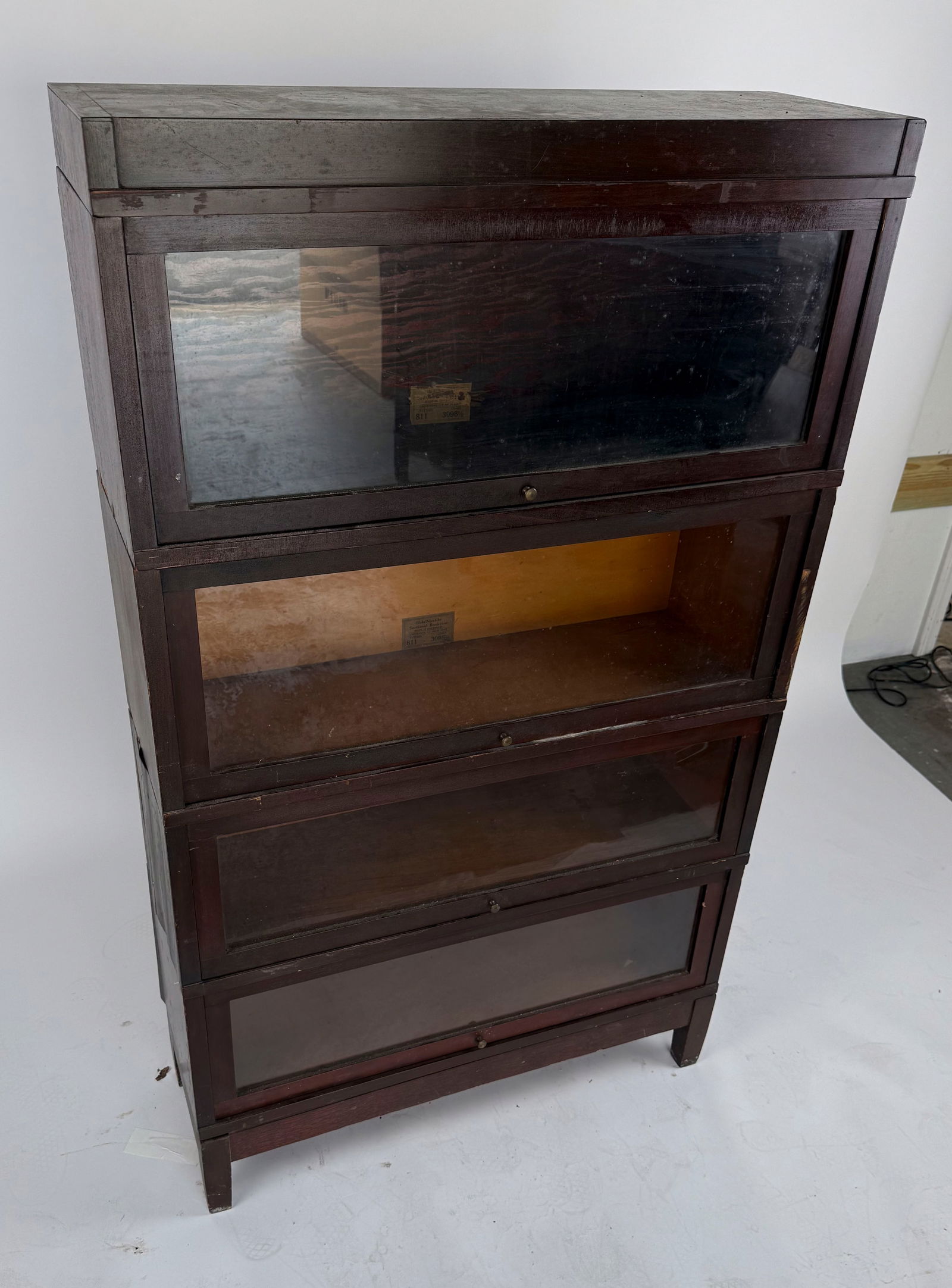 GLOBE-WERNICKE BARRISTER'S FOUR-SECTION BOOKCASE Early 20th Century Height 59". Width 39". Depth (1 of 4)