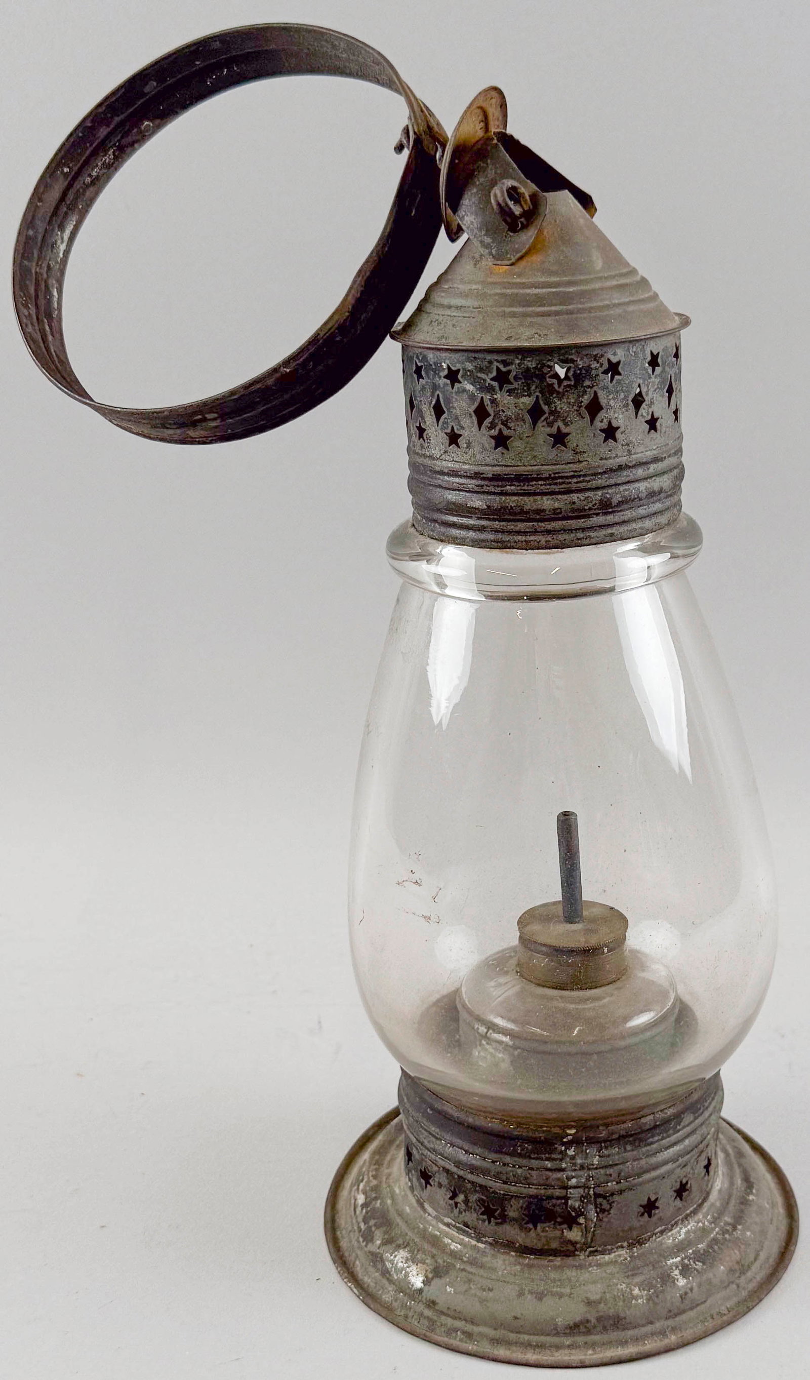 TIN LANTERN 19th Century Height 12".: TIN LANTERN 19th Century Chimney with star-shaped vents. Height 12".