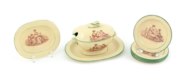 SET OF MINIATURE SOFT-PASTE PORCELAIN England, Late 19th Century Plate diameters 4". Tureen height