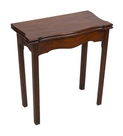 SMALL CHIPPENDALE MAHOGANY SERPENTINE CARD TABLE Probably Rhode Island, Circa 1760 Height 28.75".
