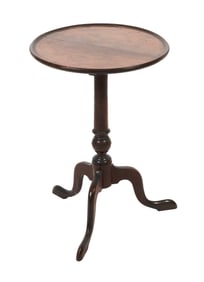 CHIPPENDALE CHERRY TILT-TOP CANDLESTAND Probably New England, Circa 1770-1790 Height 27". Diameter