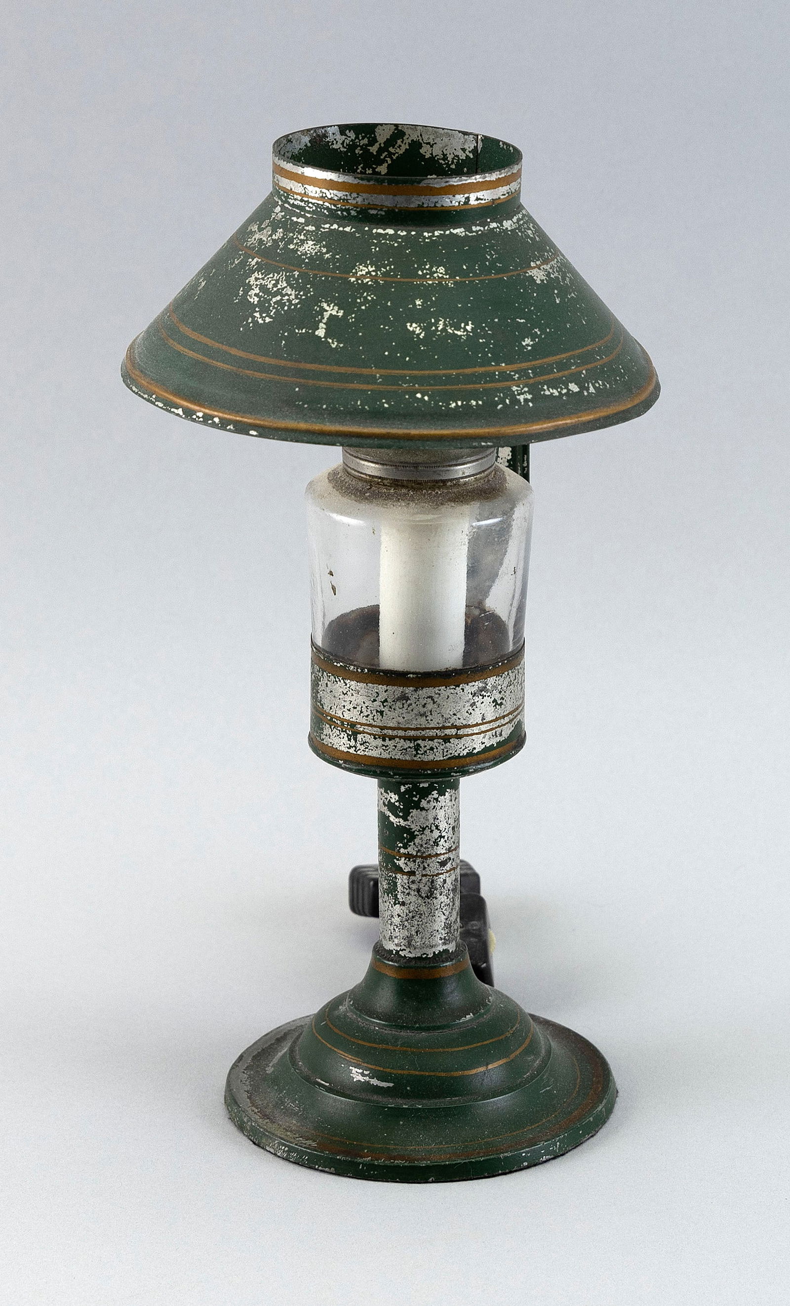 SMALL TOLE OIL LAMP 19th Century Height 10.5". (1 of 2)