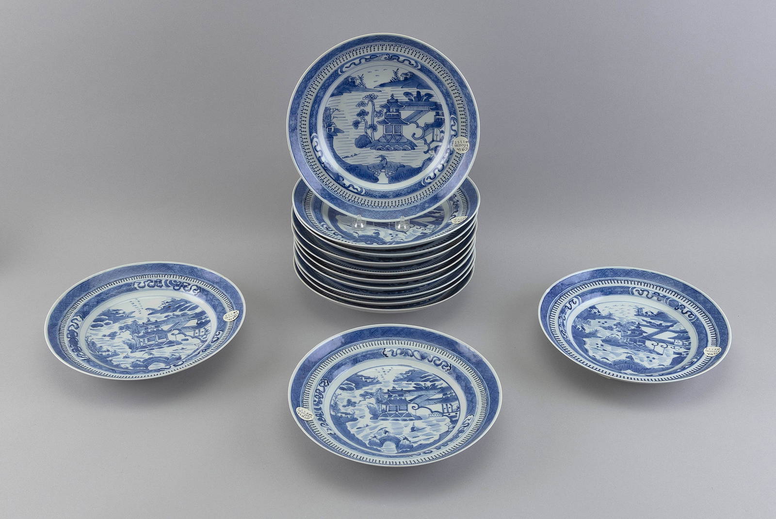 SET OF THIRTEEN CHINESE EXPORT NANKING PORCELAIN SOUP PLATES Mid-19th Century Diameters 10\".