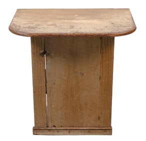 HARVARD SHAKER COMMUNITY PAINTED PINE WORK TABLE Harvard, Massachusetts, 19th Century Height 31".