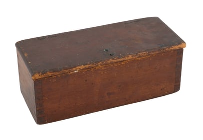DIMINUTIVE SIX-BOARD BOX WITH OLD RED FINISH 19th Century Height 4.5". Width 11.75". Depth 5".