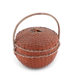 SMALL RED PAINTED COVERED BASKET 19th Century Height 3.75".