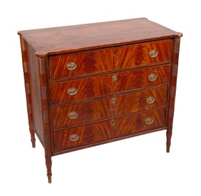 FEDERAL PAINT-DECORATED PINE CHEST OF DRAWERS New England, Early 19th Century Height 38.75". Width