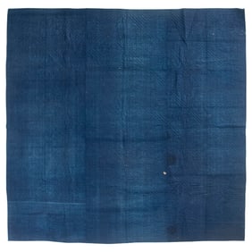 INDIGO-DYED LINSEY-WOOLSEY QUILTED COVERLET America, Early 19th Century Approx. 99" x 97".