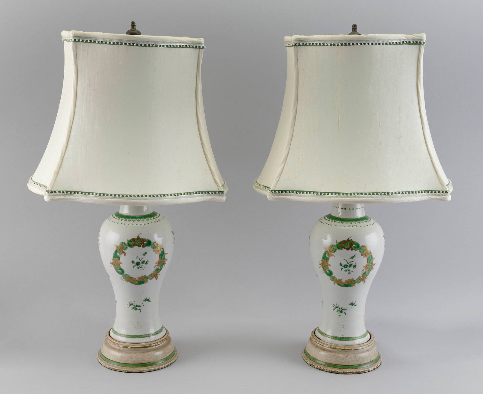 PAIR OF CHINESE EXPORT FAMILLE VERTE PORCELAIN MEIPING VASES 19th Century Total heights 22\".