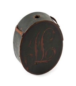 ELISHA (ELIJAH) BURR PAINTED WOODEN CANTEEN Early 19th Century Height 1.75". Length 5".