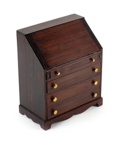 LORING HERSEY CUSHING MINIATURE SLANT-LID DESK Hingham, Massachusetts, Early 20th Century Height