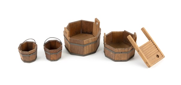 FOUR MINIATURE WASHTUBS AND A MINIATURE WASHBOARD 19th Century Diameters from 2" to 4.25".