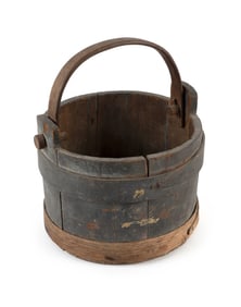 ABIJAH HERSEY, JR. PAINTED PAIL Hingham, Massachusetts, Circa 1824 Height 6.75". Diameter 9.25".